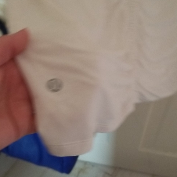 Lululemon top - Picture 6 of 7